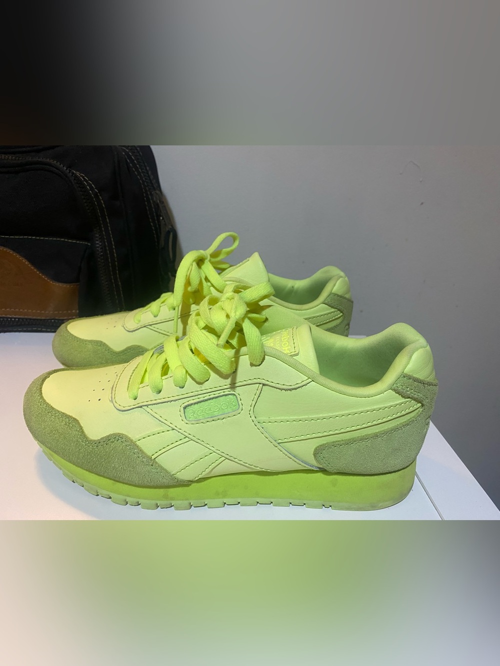 Reebok Neon Yellow Green Low-Top Sneakers size 6.5